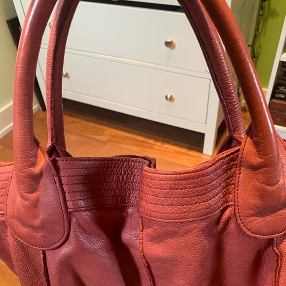 pink leather purse (tag says L.K Berlin) - Picture 4 of 5